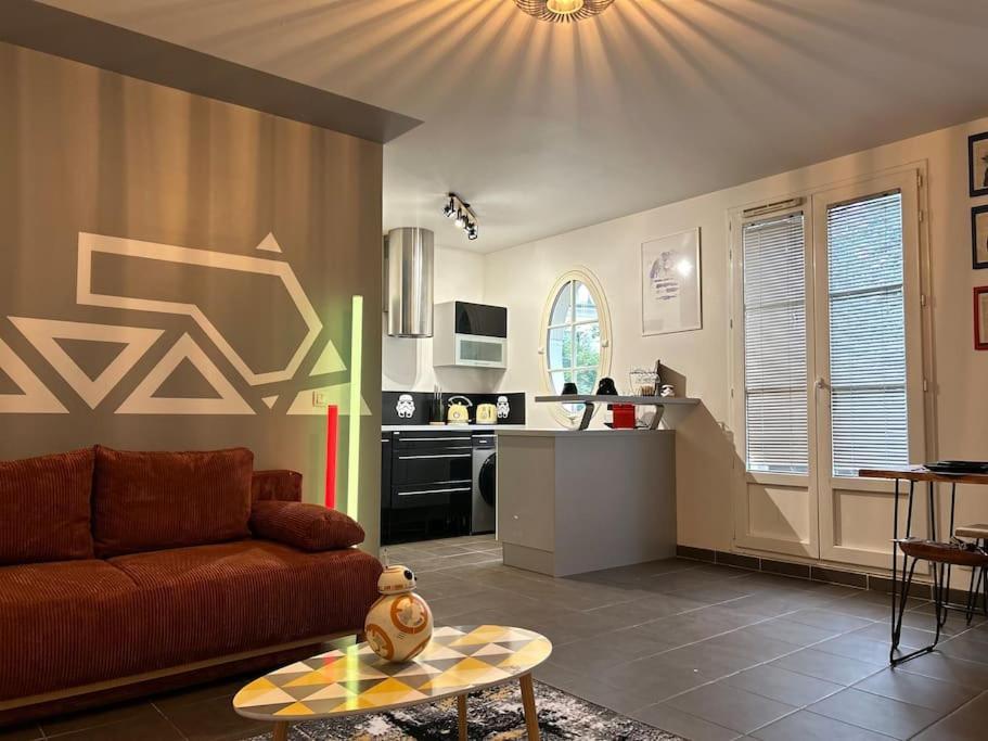 Once Upon A Time - 7Min From Disneyland - Free Private Parking - Self Checkin - Balcony - Barbecue Magny-le-Hongre Bagian luar foto